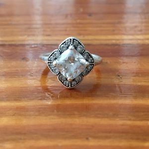 Vintage style Pandora ring